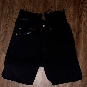 Black High-Waisted Levi’s Denim Jeans